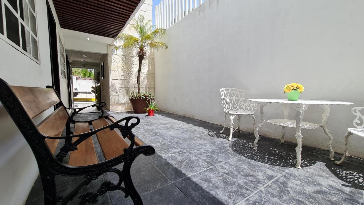 Dna Cancun Hotel Y Posada Exterior photo